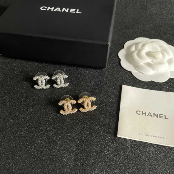 Chanel CC Pearl Stud Earrings earrings Gold-tone metal with cream faux pearls silver-tone metal with white faux pearls 1 5cm stud diameter