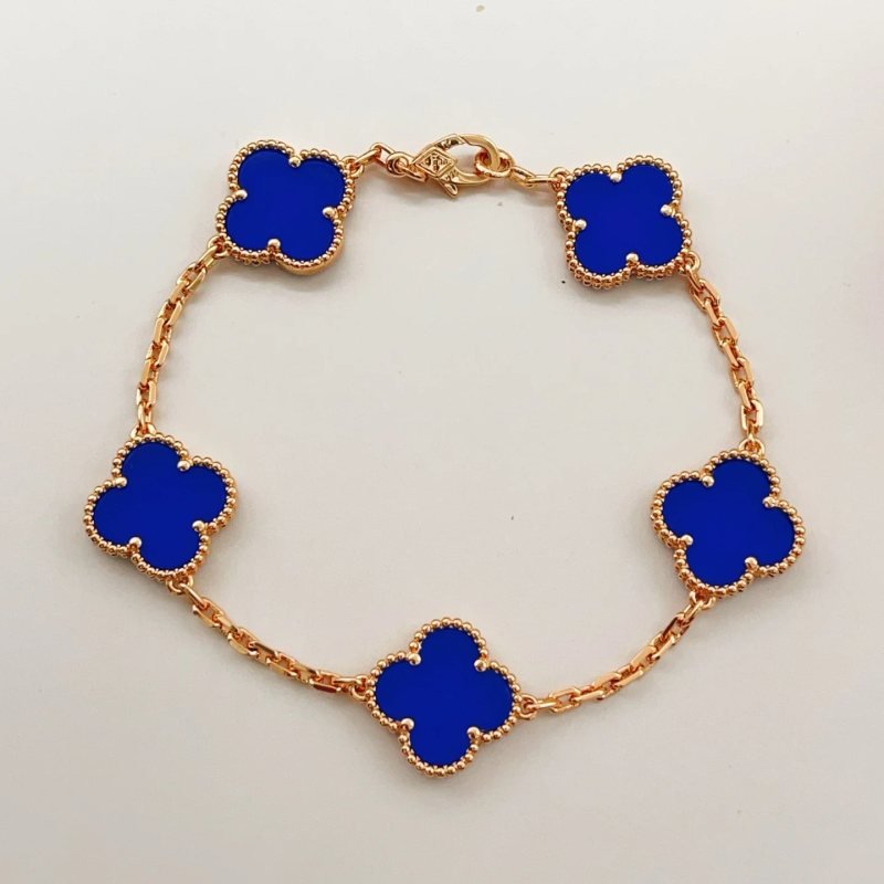 Van Cleef Arpels Vintage Alhambra bracelet Rose gold with blue lapis lazuli clover motifs 18cm