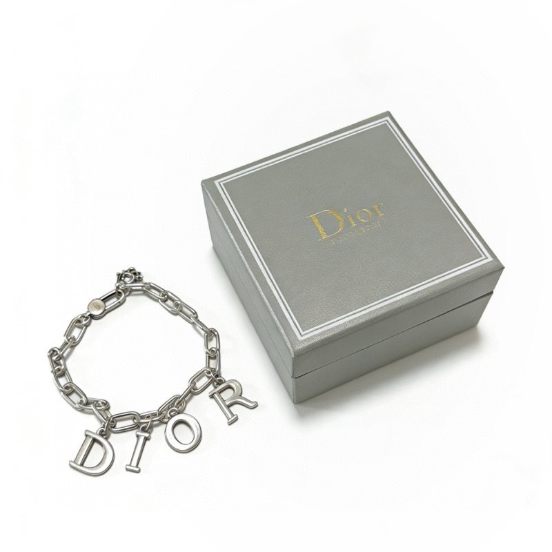 Dior Dio r evolution Letter Charm Bracelet bracelet Silver-toned metal no additional gemstones 18cm