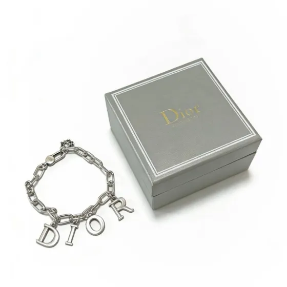 Dior Dio r evolution Letter Charm Bracelet bracelet Silver-toned metal no additional gemstones 18cm