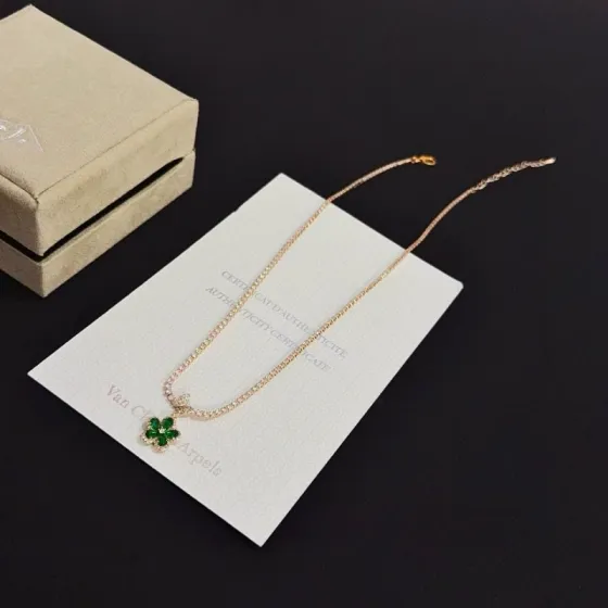 Van Cleef Arpels Alhambra necklace rose gold metal green gemstone clear diamond accents 42cm