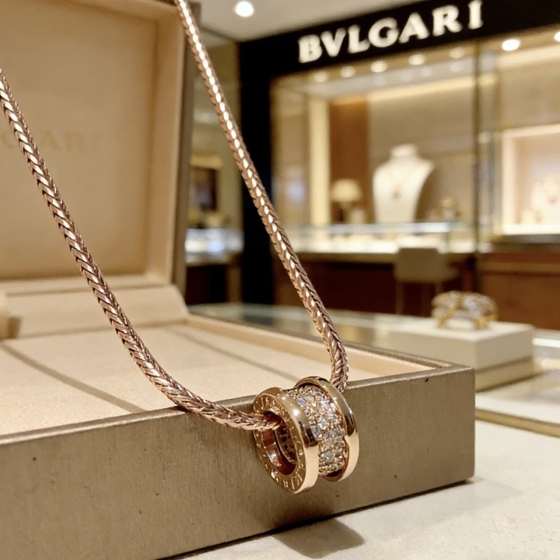 Bvlgari B zero1 necklace Rose gold with pave set clear diamonds 46cm
