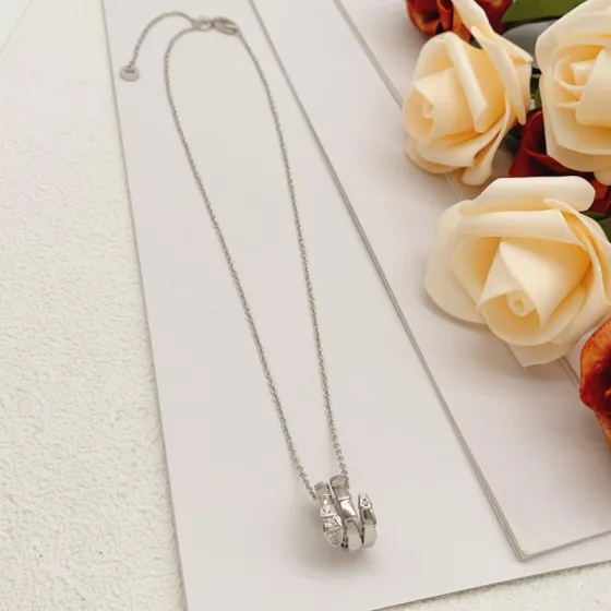 Bvlgari Serpenti Viper necklace silver-toned metal with clear diamond accents 40-45cm adjustable