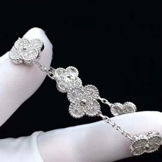 Van Cleef Arpels Alhambra bracelet 18K white gold black onyx diamond 18cm