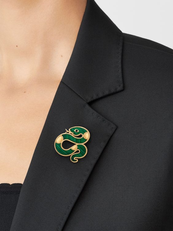 Van Cleef Arpels Lucky Animals Snake brooch yellow gold green malachite black onyx 30mm width