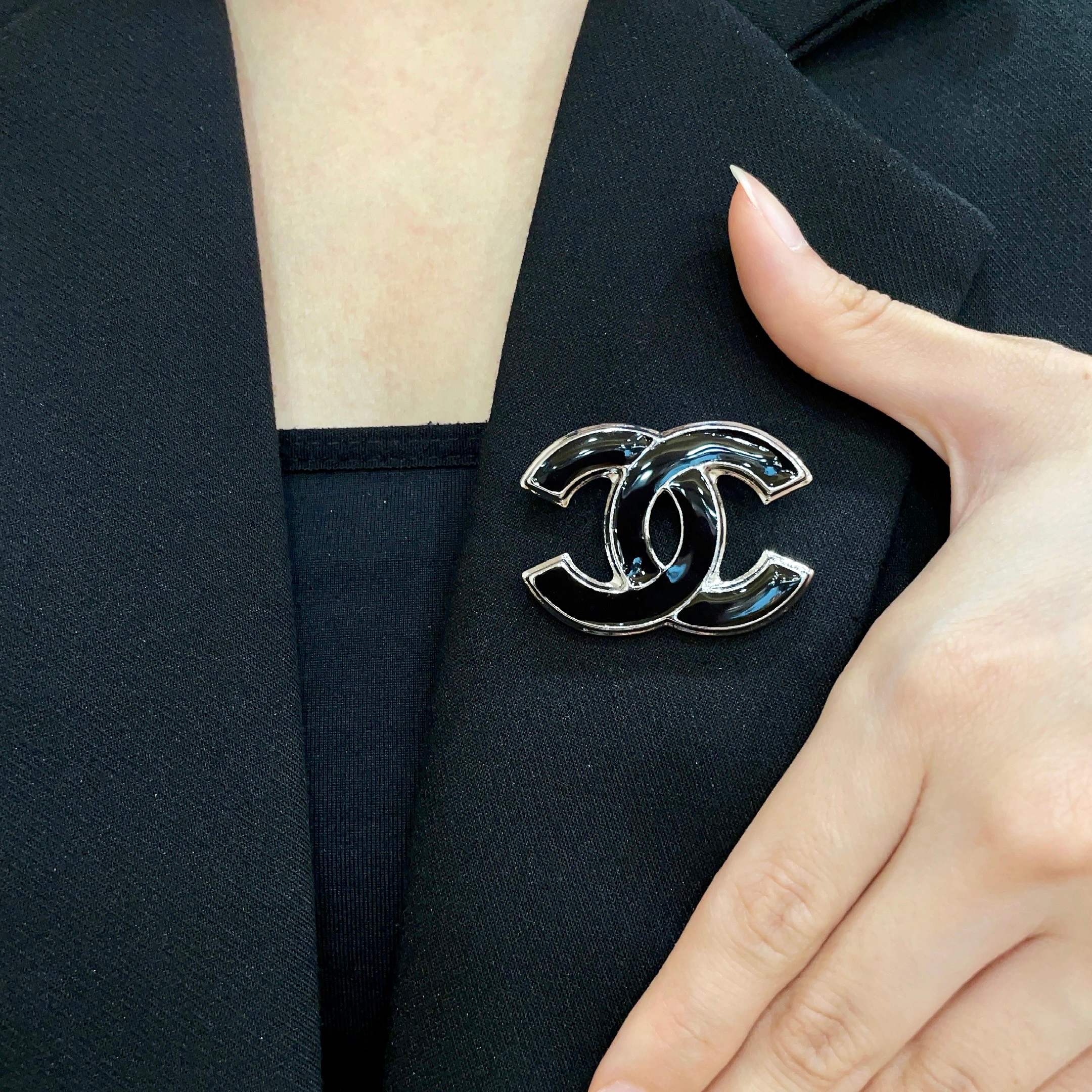 Chanel CC Logo brooch silver tone metal with black enamel 3 5cm width