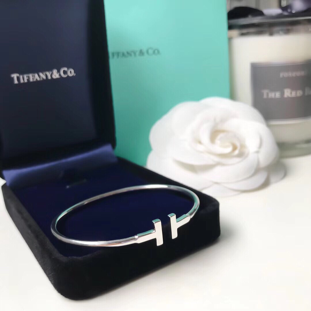 Tiffany Co T Wire bracelet silver yellow gold rose gold metal no gemstones 17cm inner circumference