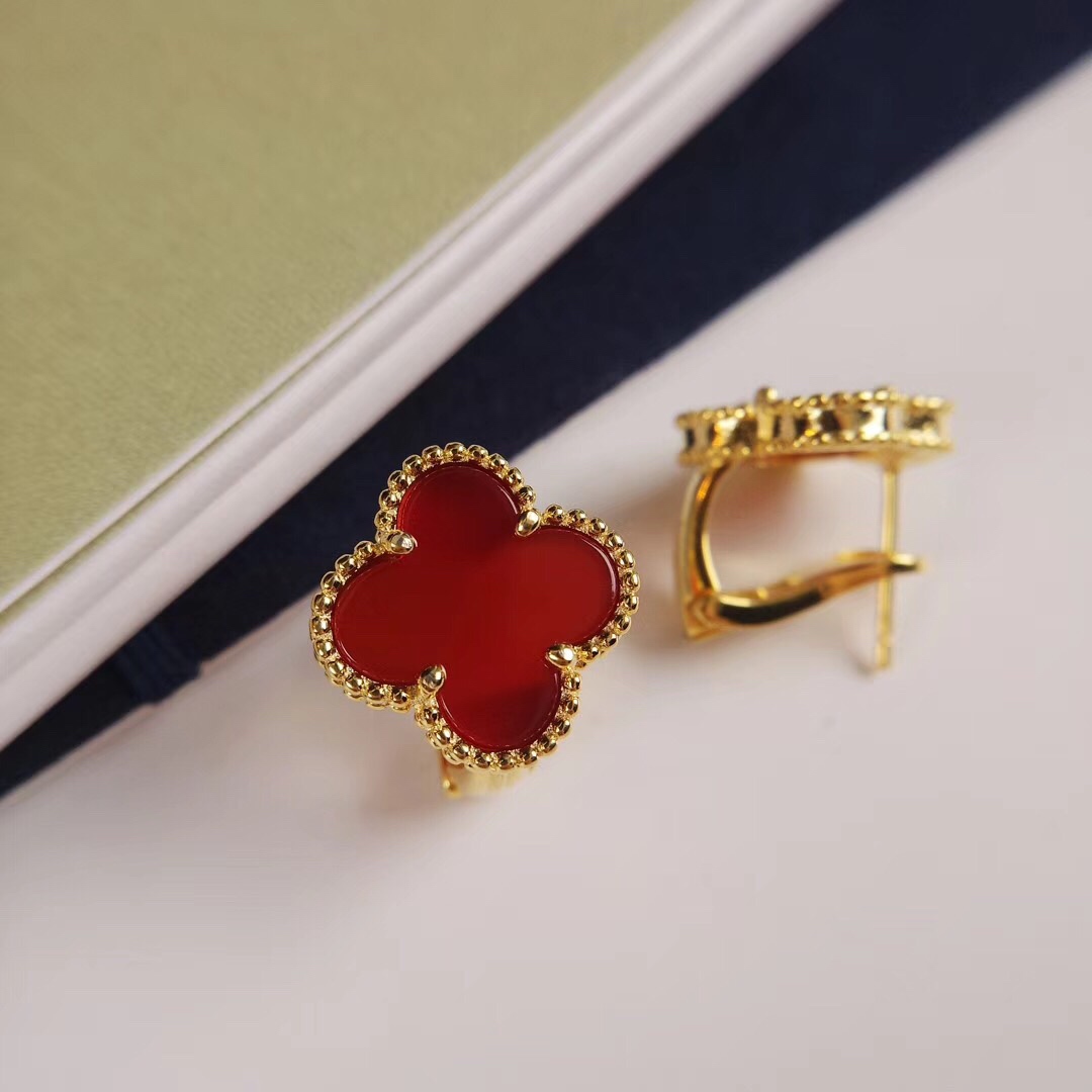 Van Cleef Arpels Vintage Alhambra earrings Yellow gold with green malachite Rose gold with red carnelian 15mm motif diameter