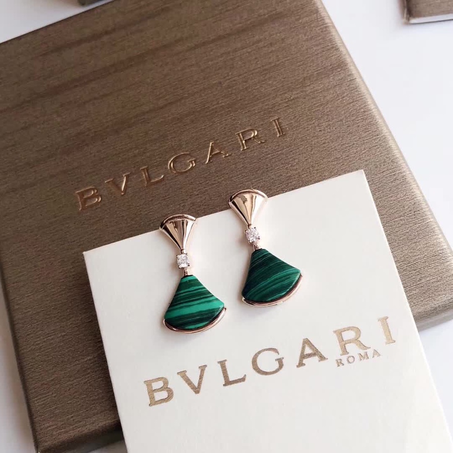 Bvlgari Diva s Dream earrings 18k rose gold green malachite clear diamond accents 2 3cm drop length