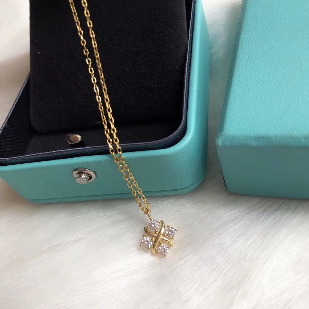 Tiffany Co Schlumberger Lynn necklace yellow gold with clear diamonds 16 inches