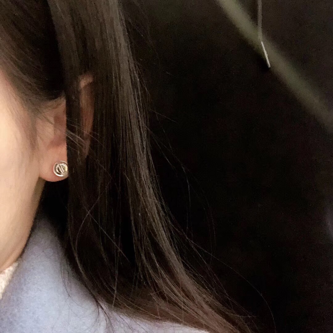 Cartier LOVE earrings 18K gold One Size