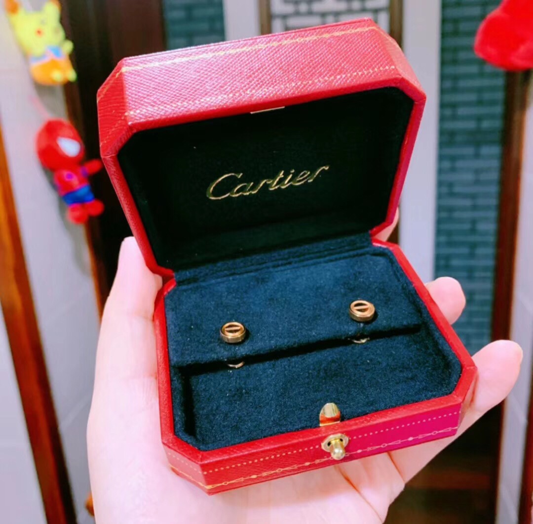 Cartier LOVE earrings 18K gold One Size