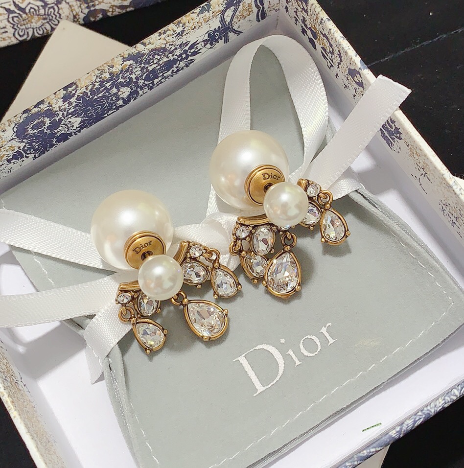 Dior Tribales Pearl Crystal Drop Earrings earrings Antique gold-tone metal white pearl clear faceted crystal One Size post style approx 2cm drop length