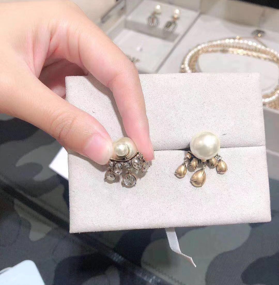 Dior Tribales Pearl Crystal Drop Earrings earrings Antique gold-tone metal white pearl clear faceted crystal One Size post style approx 2cm drop length