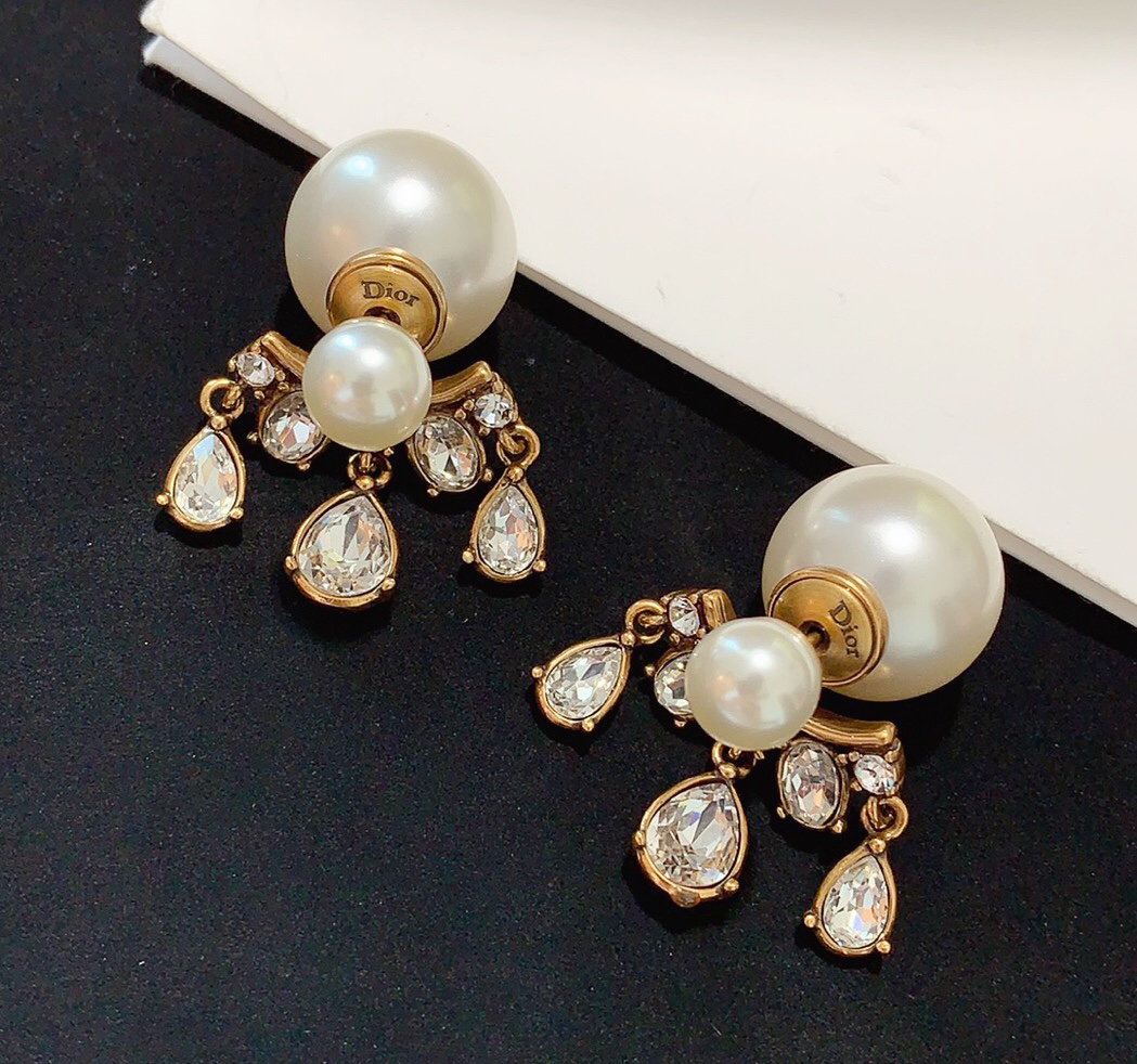 Dior Tribales Pearl Crystal Drop Earrings earrings Antique gold-tone metal white pearl clear faceted crystal One Size post style approx 2cm drop length