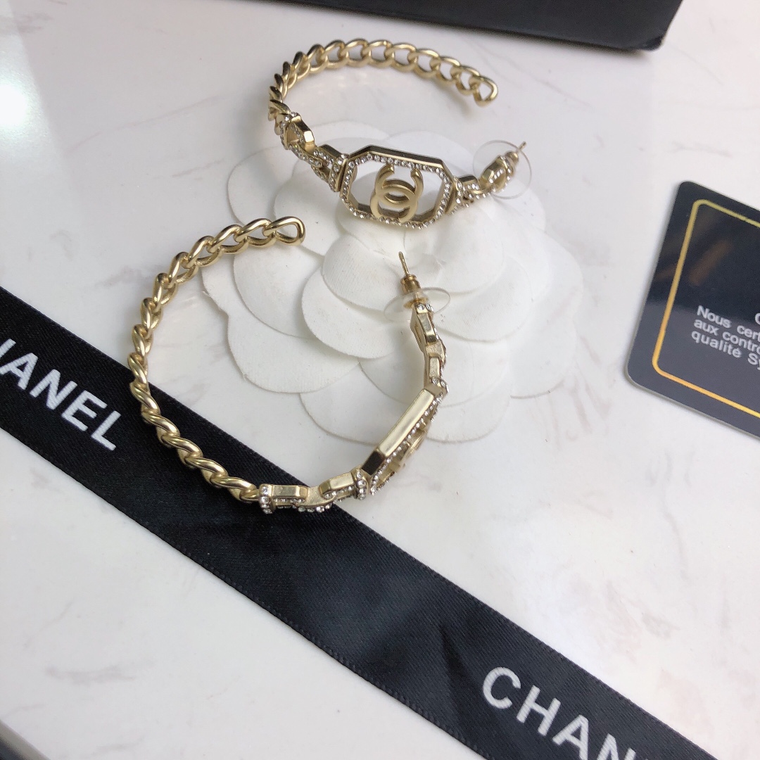 Chanel CC Crystal Chain Hoop Earrings earrings Gold-tone metal with clear crystal accents One Size