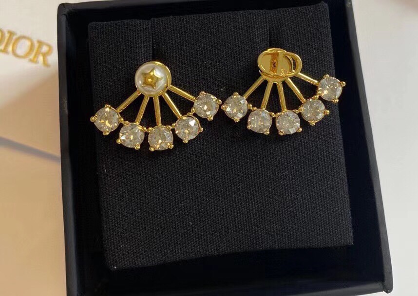 Dior DED0139 earrings Gold-tone metal with white faux pearl gold star accent and clear faceted crystals One Size