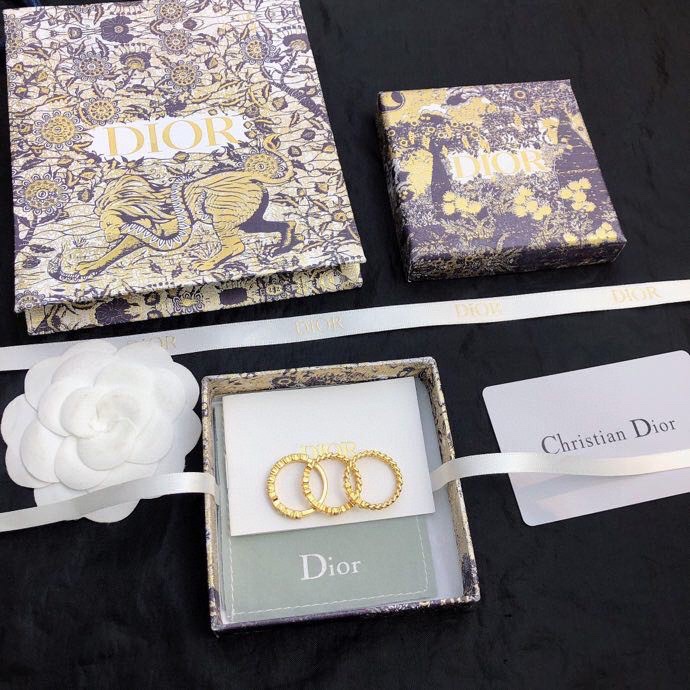 Dior Dio r evolution Stackable Ring Set ring Gold-tone metal with clear crystal accents US 7