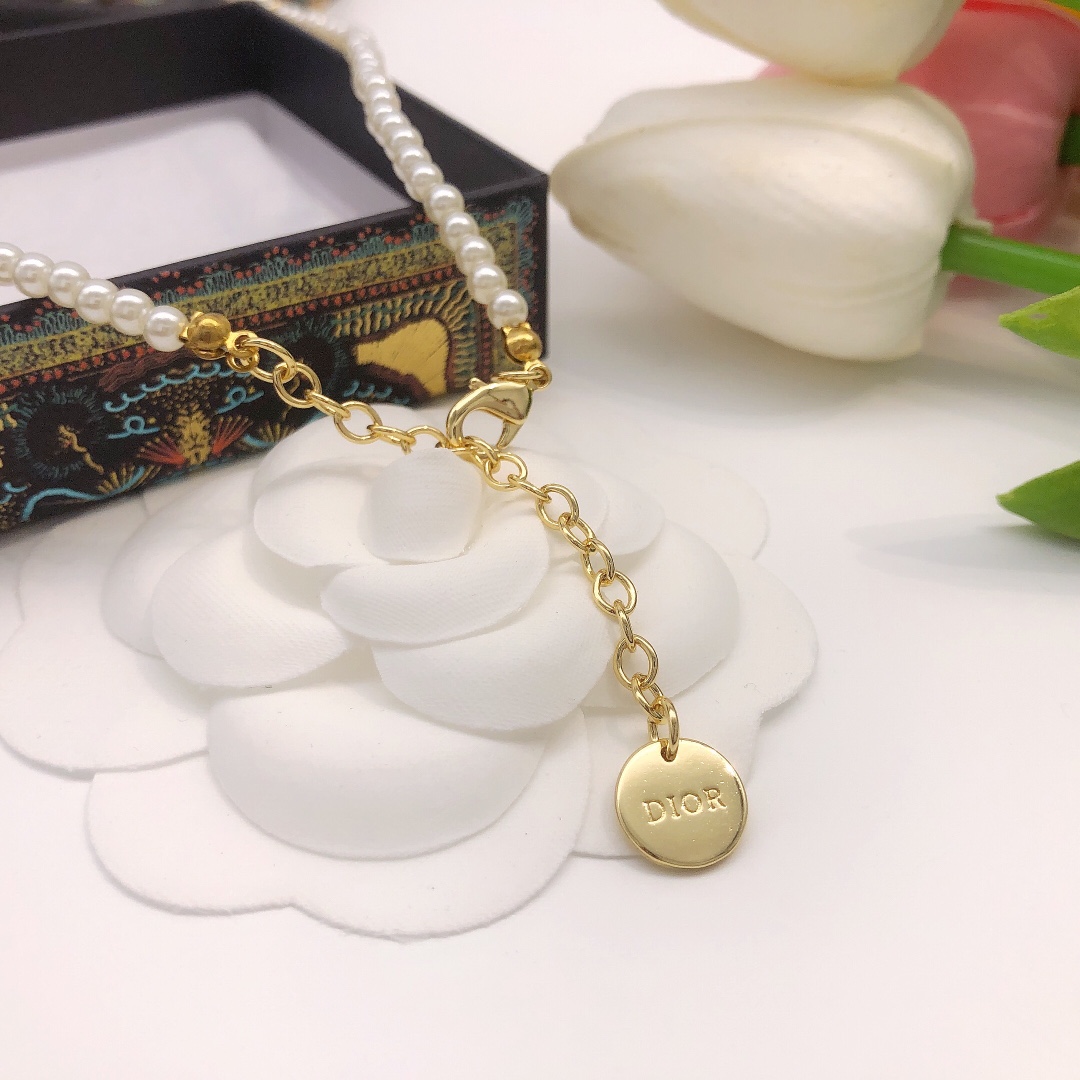 Dior DXL0046 Pearl Letter Star Charm Choker necklace Gold-tone metal white faux pearl clear crystal 40cm