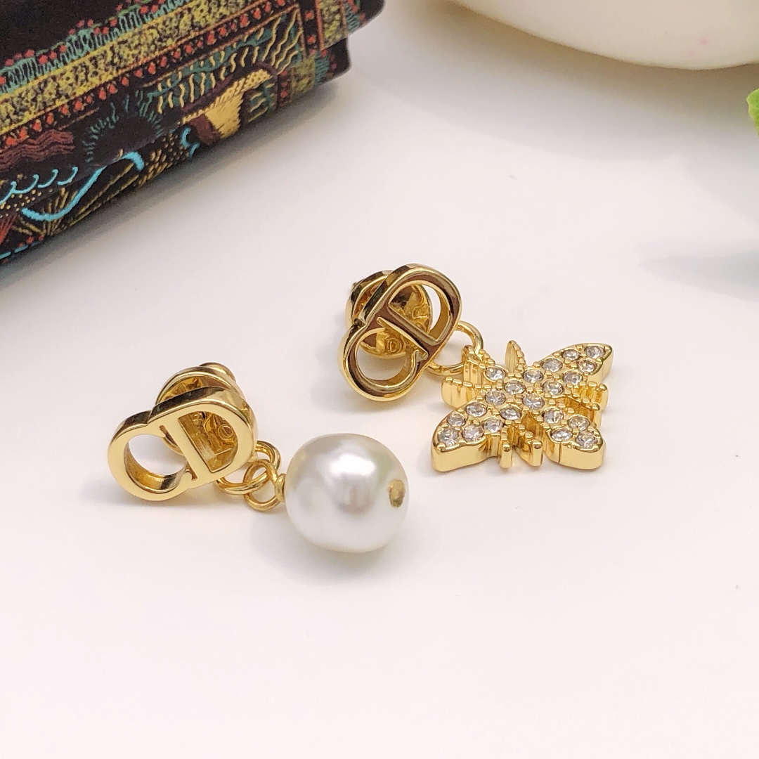 Dior CD Logo Bee Pearl Mismatched Earrings earrings Gold-tone metal clear crystal white pearl One Size drop length approx 1 5cm