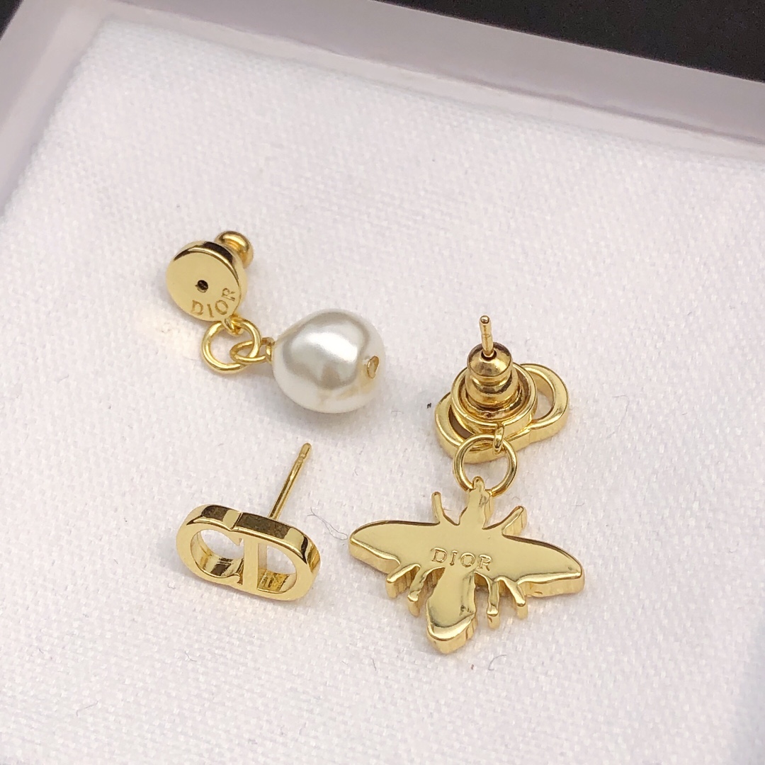 Dior CD Logo Bee Pearl Mismatched Earrings earrings Gold-tone metal clear crystal white pearl One Size drop length approx 1 5cm