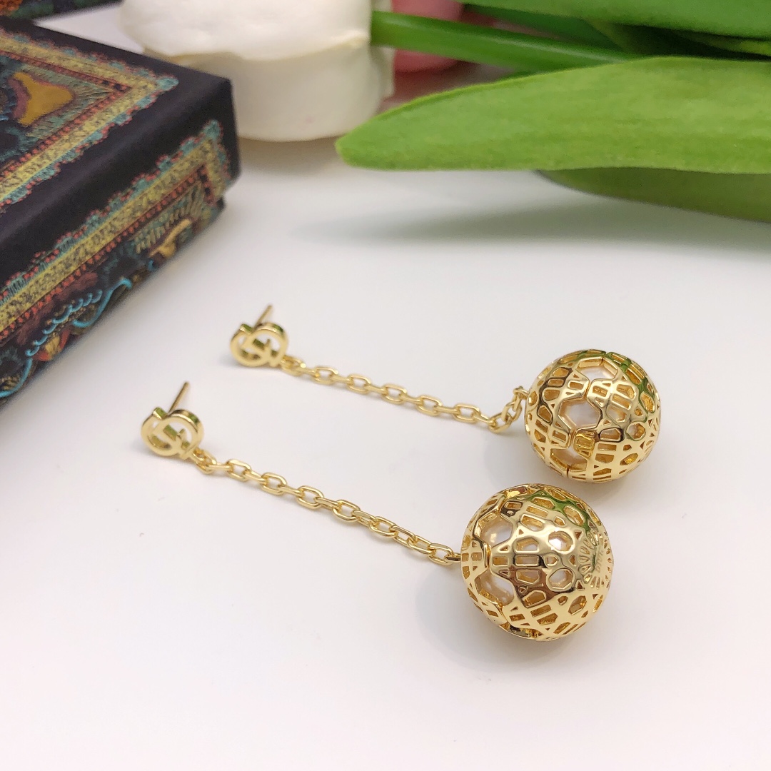 Dior DED0235 earrings gold-tone metal with white faux pearl accents 6cm drop length