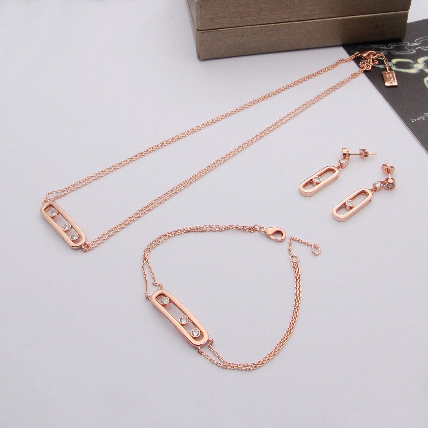 Messika Move Uno jewelry set silver rose gold yellow gold metal with clear diamond accents necklace 45cm bracelet 18cm with 2cm extender earrings stud post