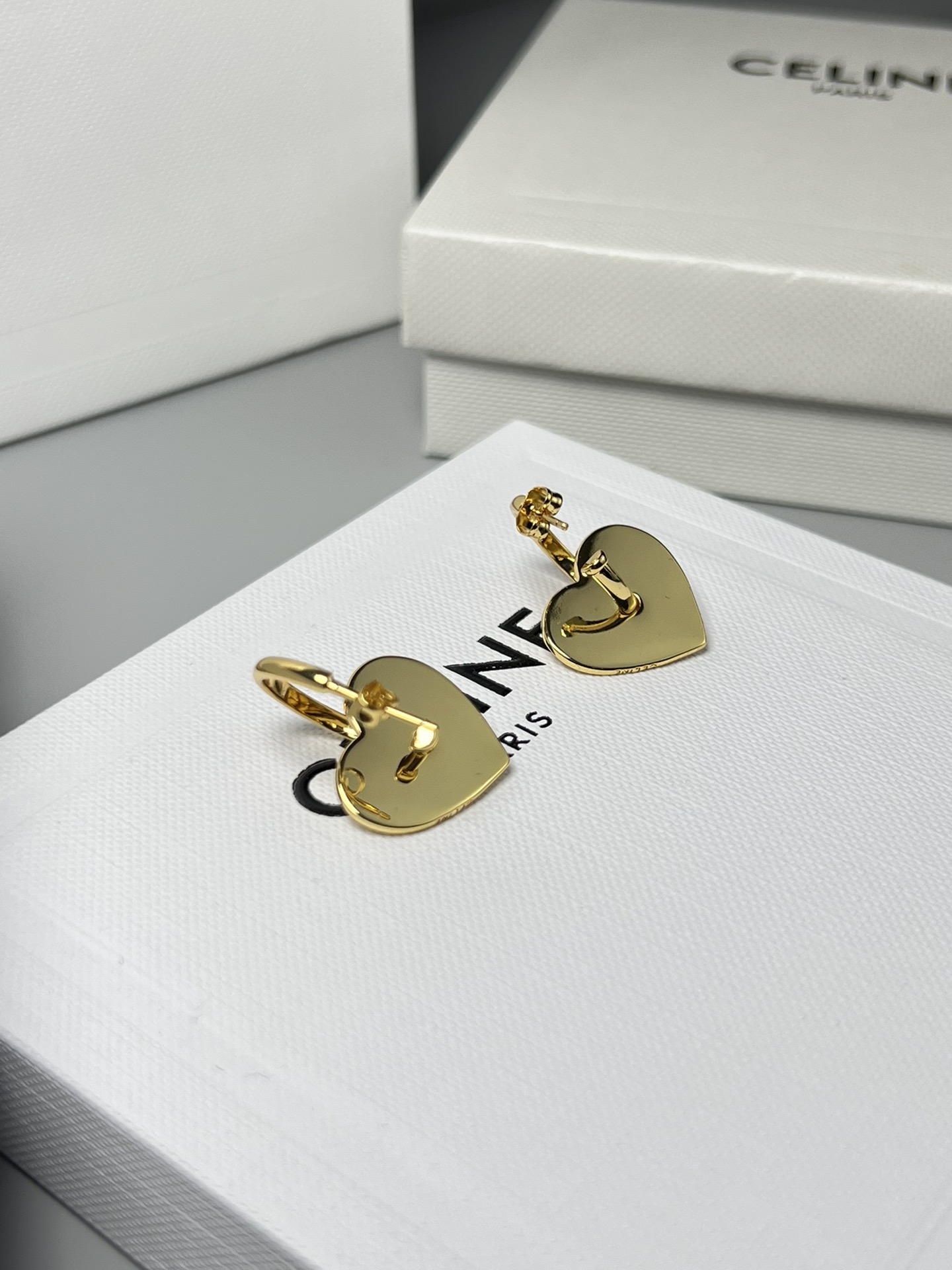 Celine YHEH055 Heart earrings gold-tone metal with red glitter enamel 1 5cm drop