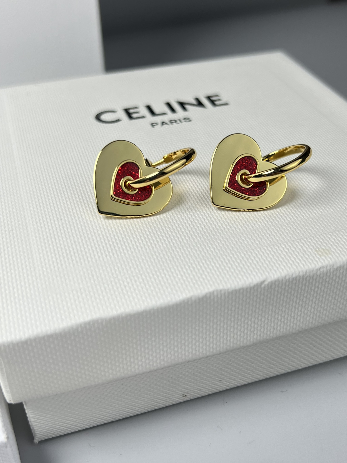 Celine YHEH055 Heart earrings gold-tone metal with red glitter enamel 1 5cm drop
