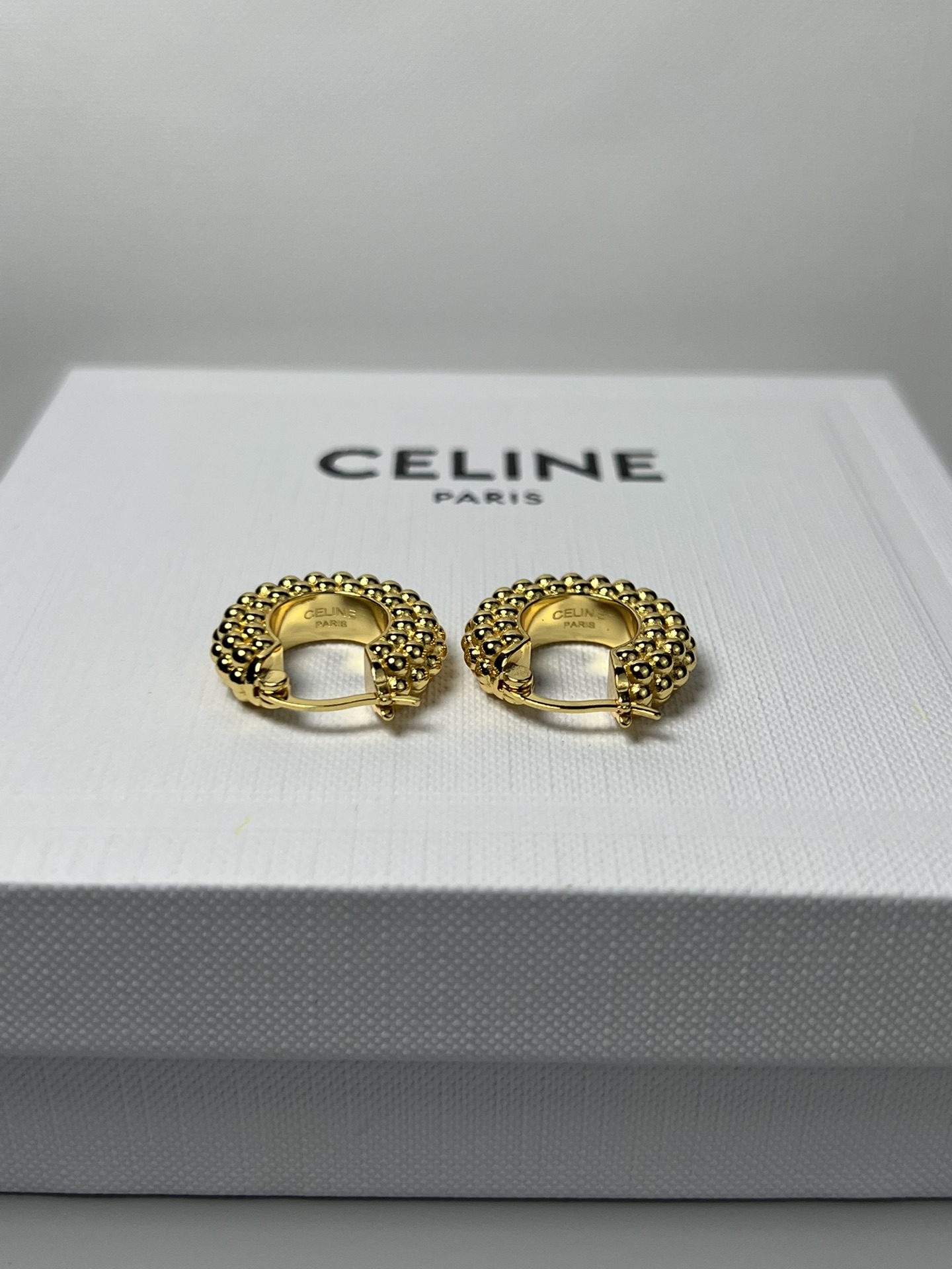 Celine YHEH045 Beaded Hoop earrings gold-tone metal 2cm diameter