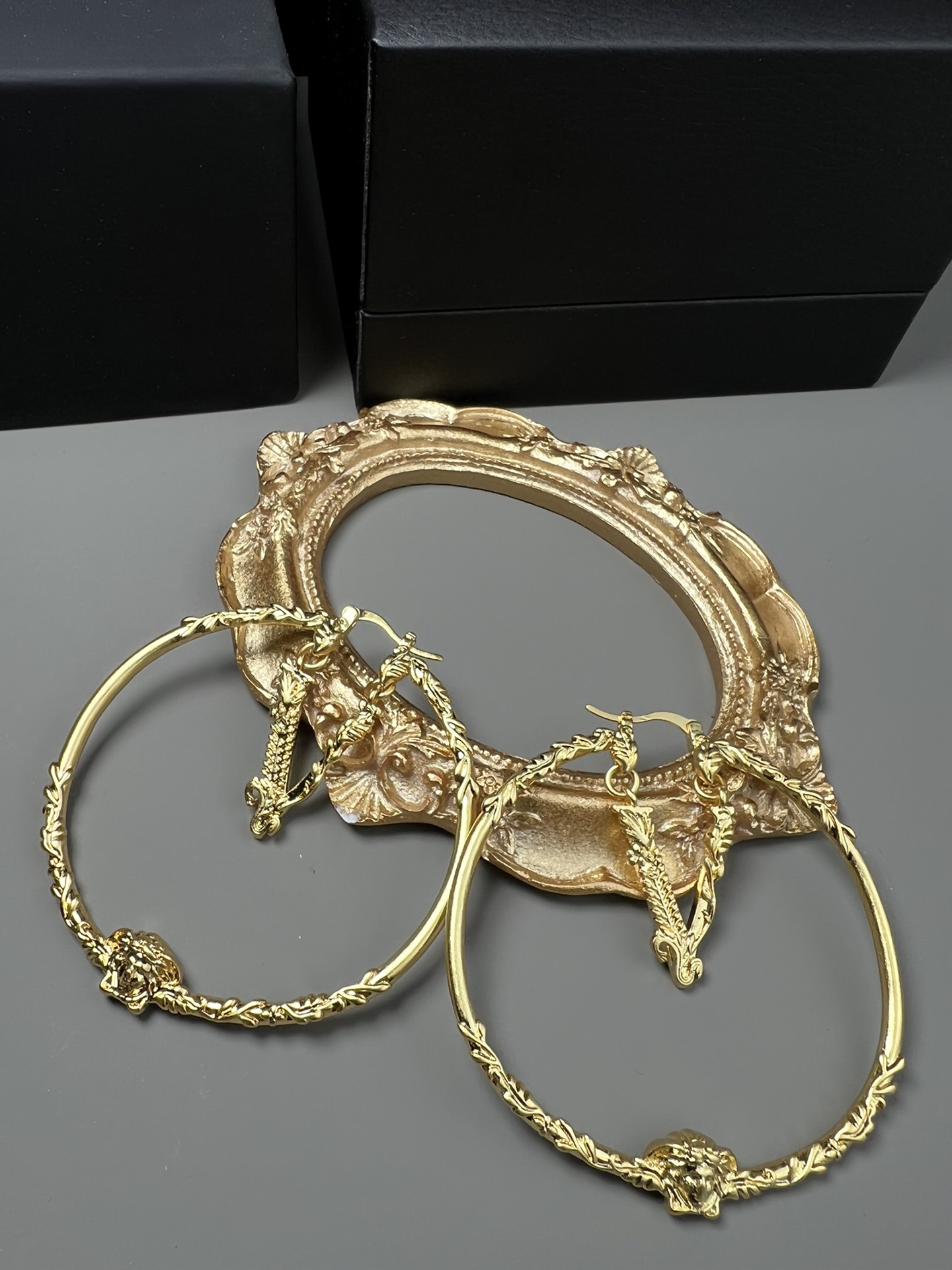 Luxury necklace