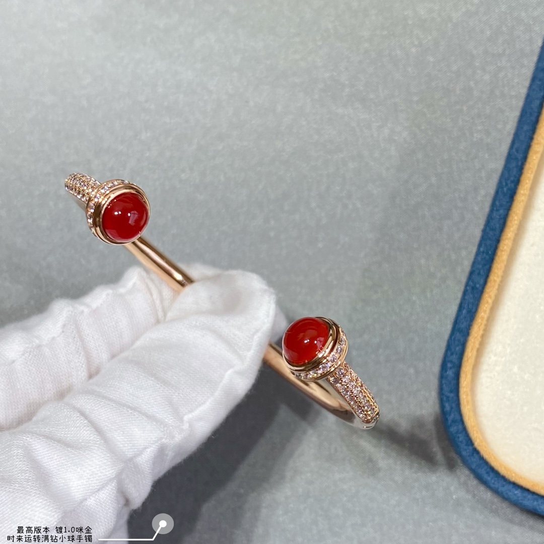 Piaget Possession bracelet Rose gold with red carnelian cabochons and clear diamond accents 17cm