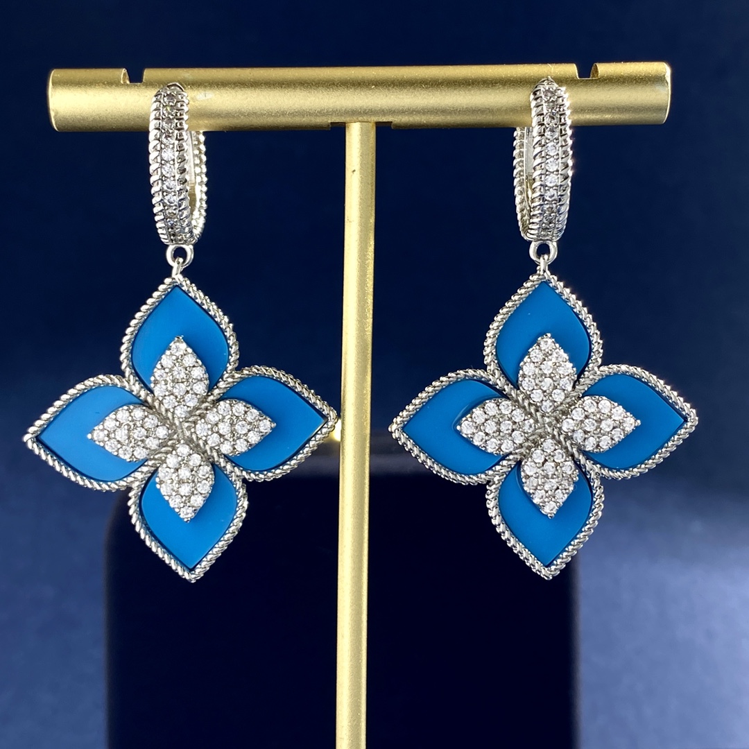 Orecchini Van Cleef Arpels Vintage Alhambra Metallo in oro bianco color argento con intarsio di turchese blu e accenti di diamanti chiari Lunghezza goccia 3 5 cm