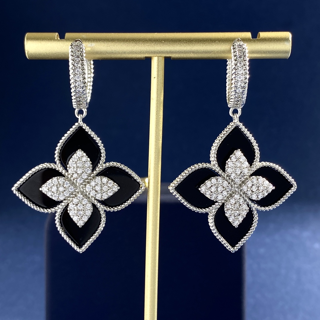 Orecchini Van Cleef Arpels Vintage Alhambra Metallo in oro bianco color argento con intarsio di turchese blu e accenti di diamanti chiari Lunghezza goccia 3 5 cm