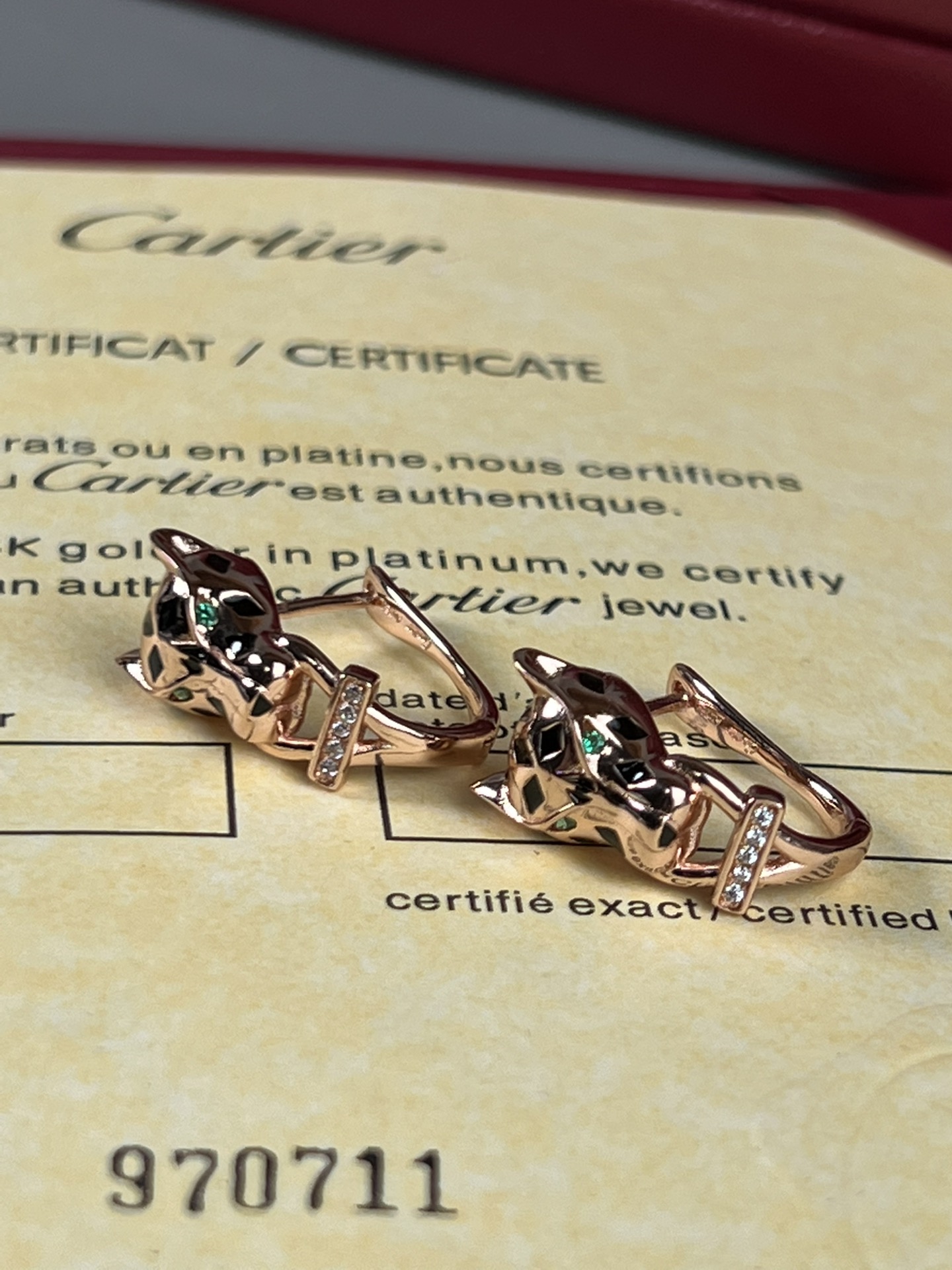 Cartier Panthere de Cartier earrings silver-toned white gold black lacquer clear diamonds green tsavorite garnet 12mm length