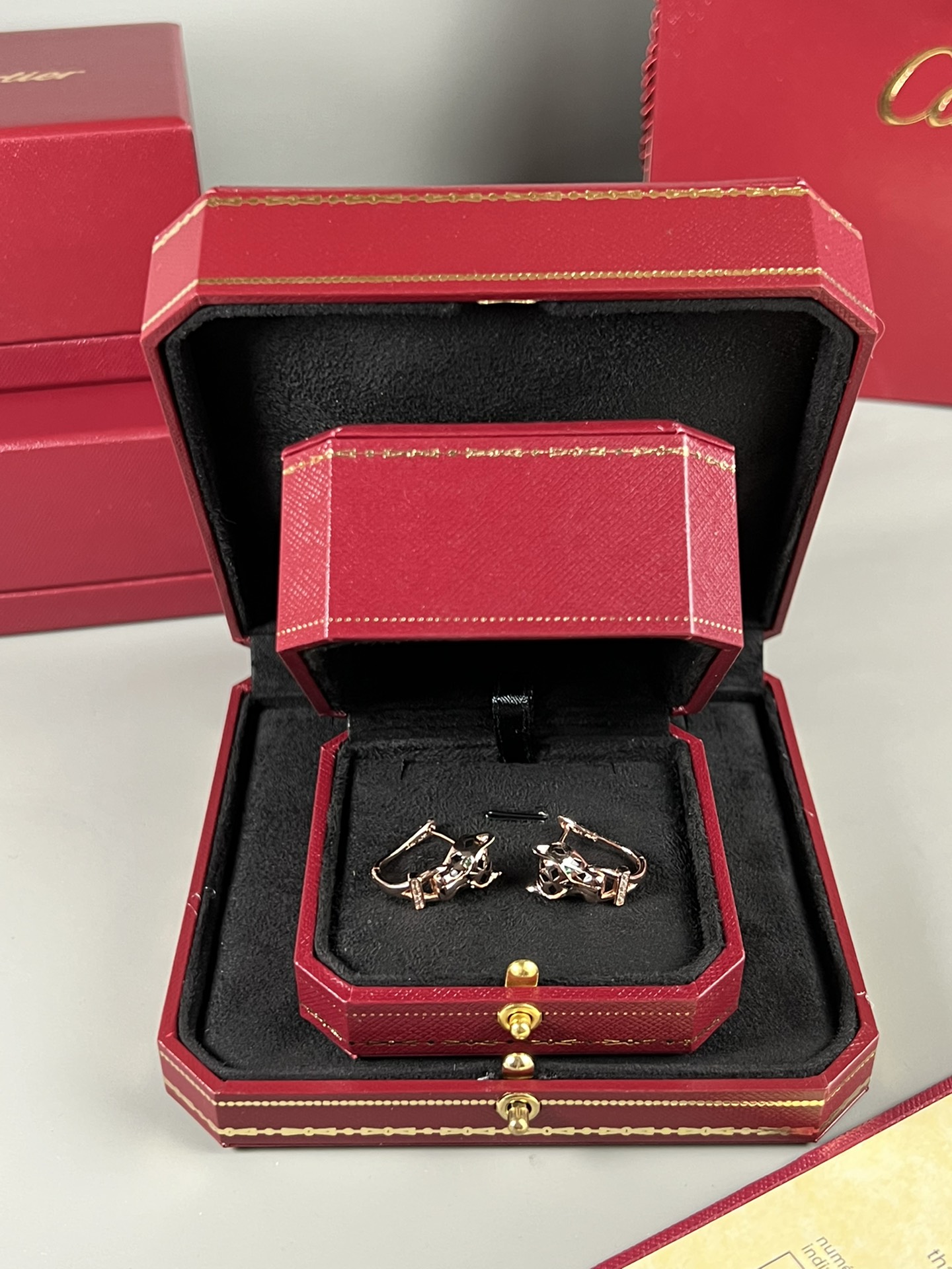 Cartier Panthere de Cartier earrings silver-toned white gold black lacquer clear diamonds green tsavorite garnet 12mm length