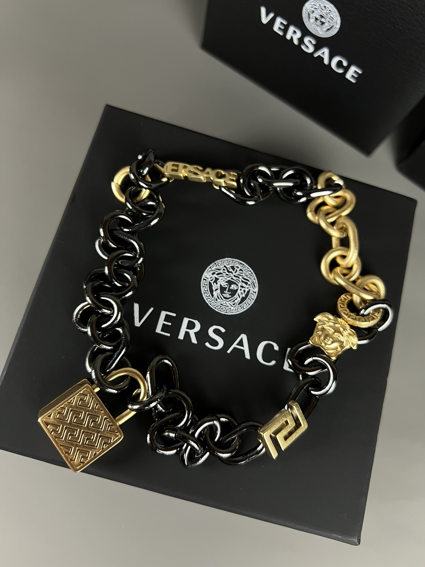 Luxury necklace