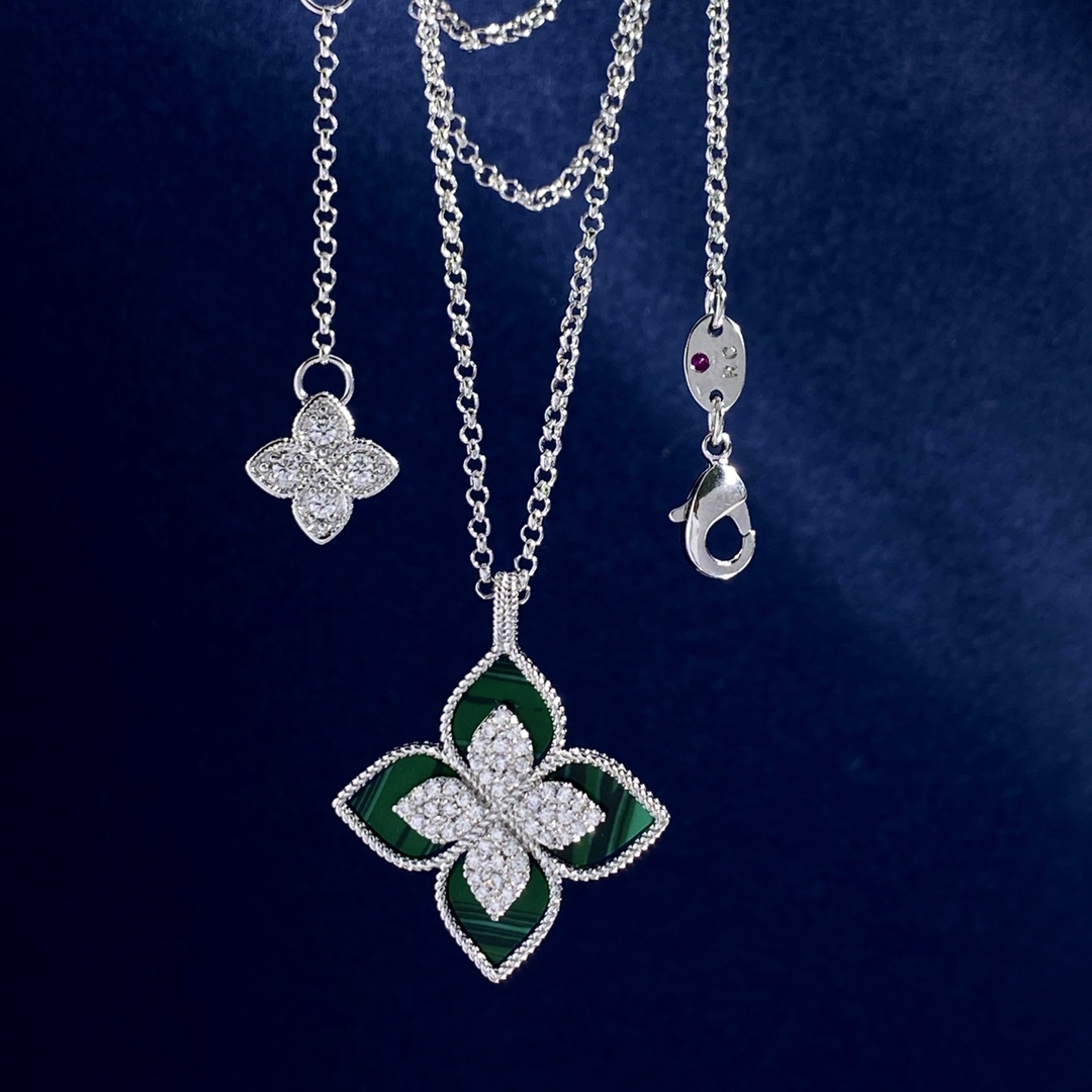 Collana Roberto Coin Princess Flower Metallo in argento sterling con pavé di diamanti trasparenti disponibile in onice nero blu turchese e intarsi in pietra madreperla bianca Catena regolabile da 18 pollici