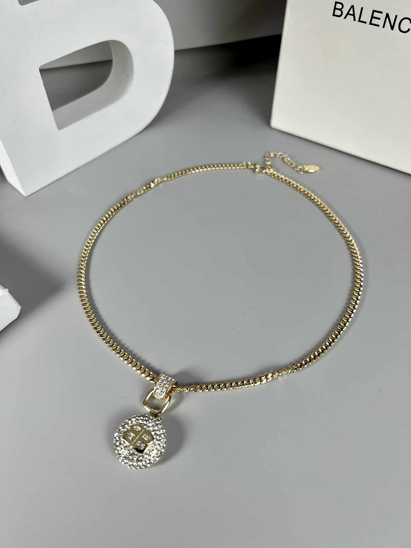Luxury necklace