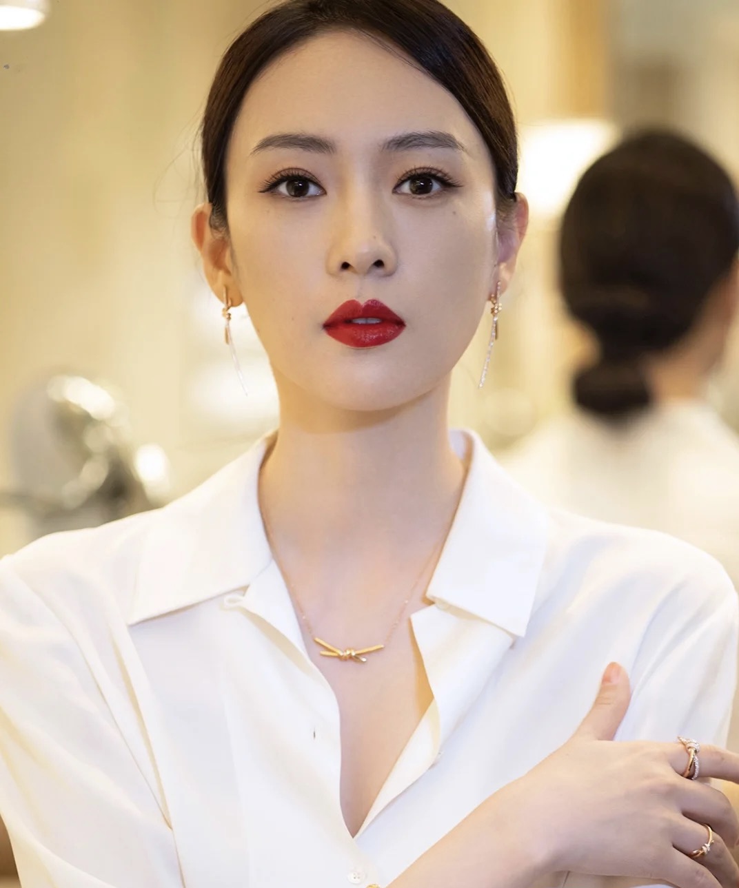 Tiffany Co Knot necklace 18k gold clear diamond 40cm