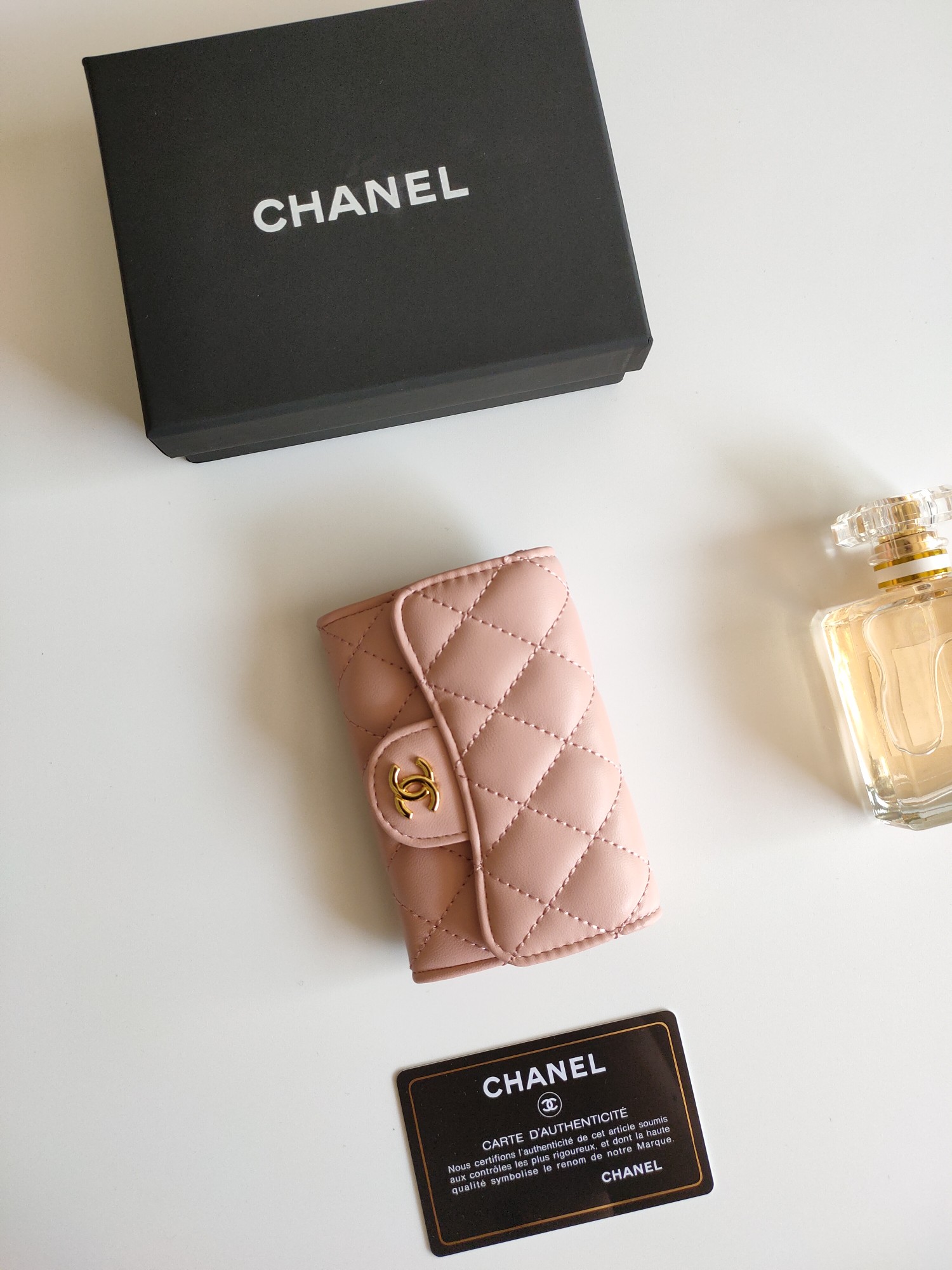 Chanel Classic Flap Card Holder card holder light pink lambskin leather gold-tone metal hardware 7 5 11 3 2 1 cm