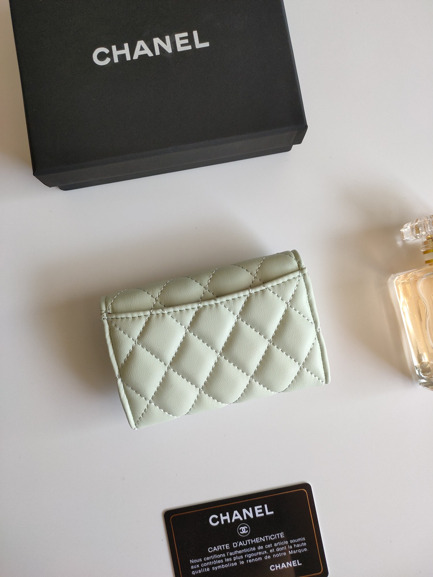Chanel Classic Flap Card Holder card holder Light mint green lambskin leather with gold-tone metal hardware burgundy interior lining 7 5 11 3 2 1 cm