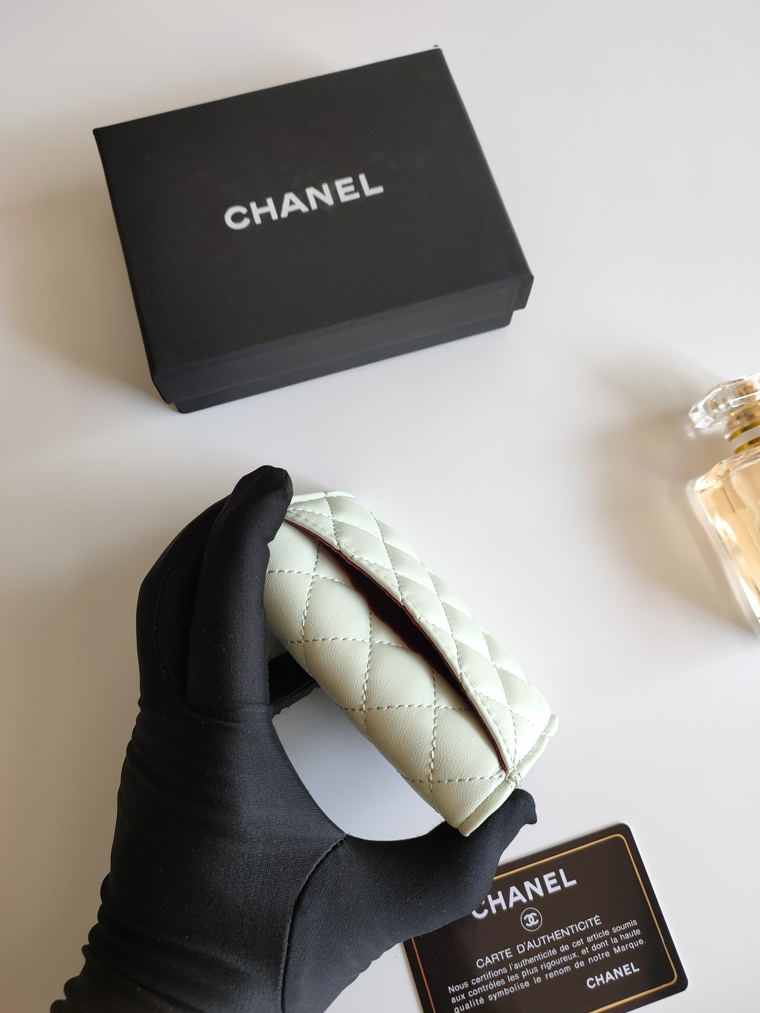 Chanel Classic Flap Card Holder card holder Light mint green lambskin leather with gold-tone metal hardware burgundy interior lining 7 5 11 3 2 1 cm