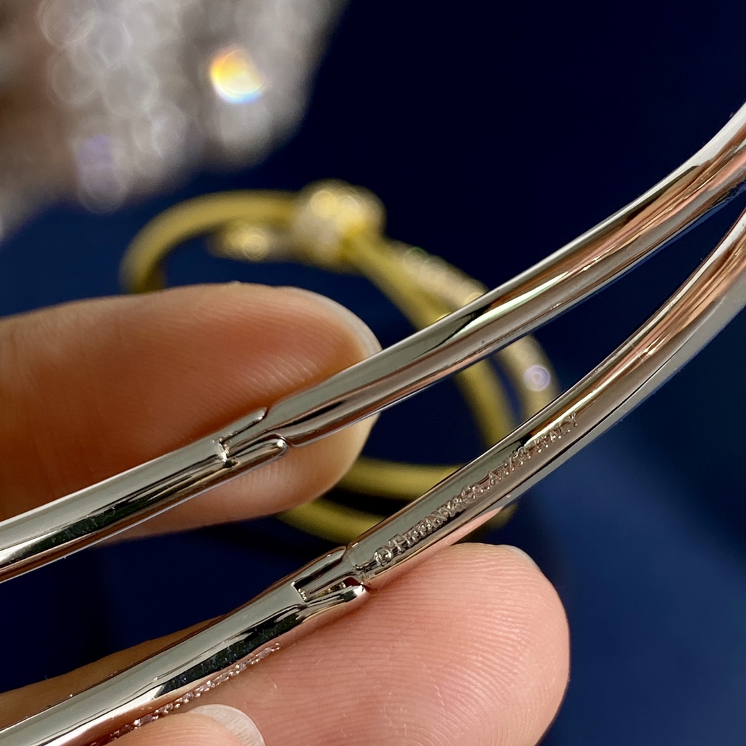 Tiffany Knot bracelet Yellow gold with pave set clear diamonds 17cm inner circumference