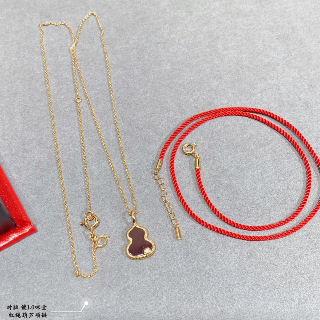 Qeelin Wulu necklace 18k gold plated metal red agate clear diamond accent red cord 40cm with 5cm extension chain