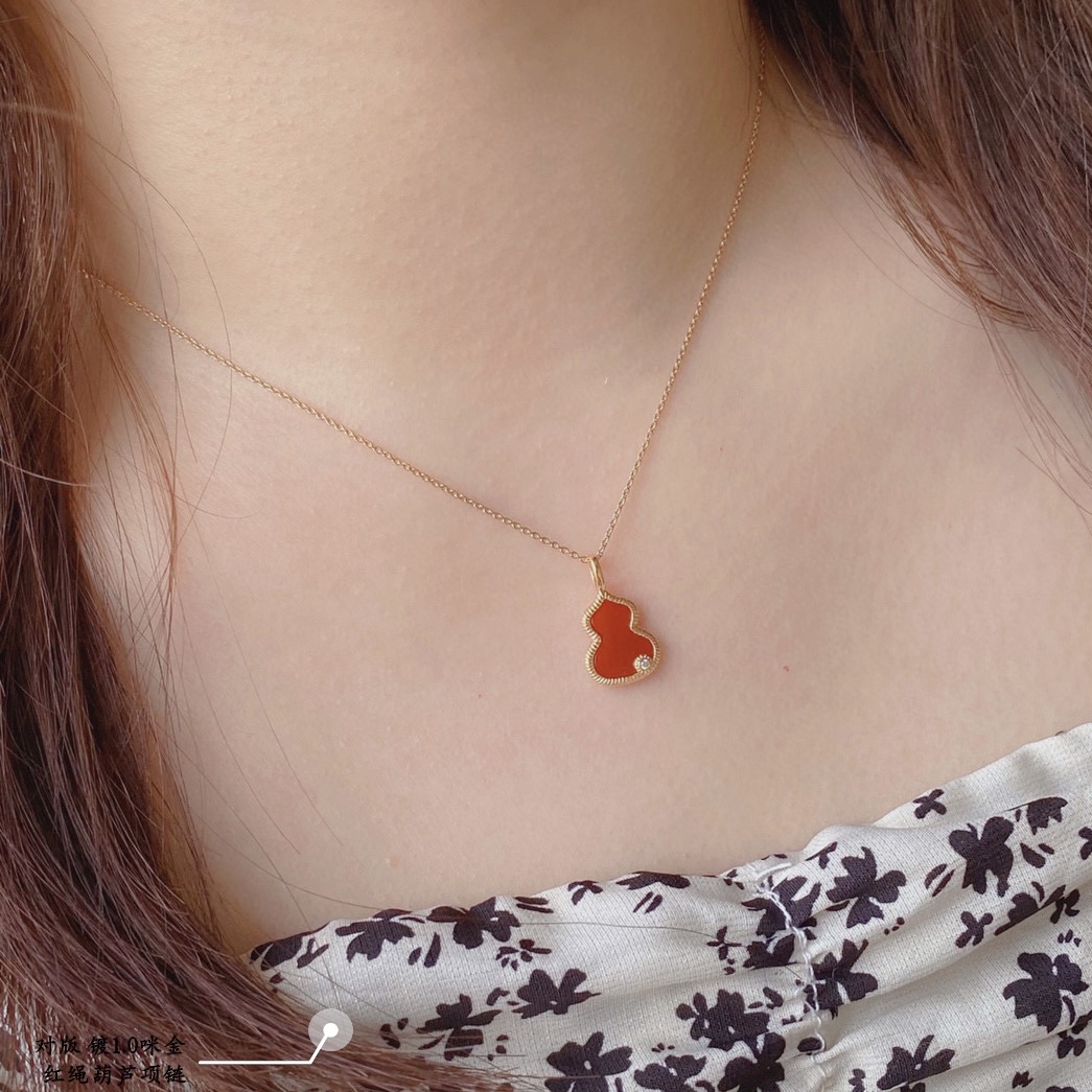 Qeelin Wulu necklace 18k gold plated metal red agate clear diamond accent red cord 40cm with 5cm extension chain