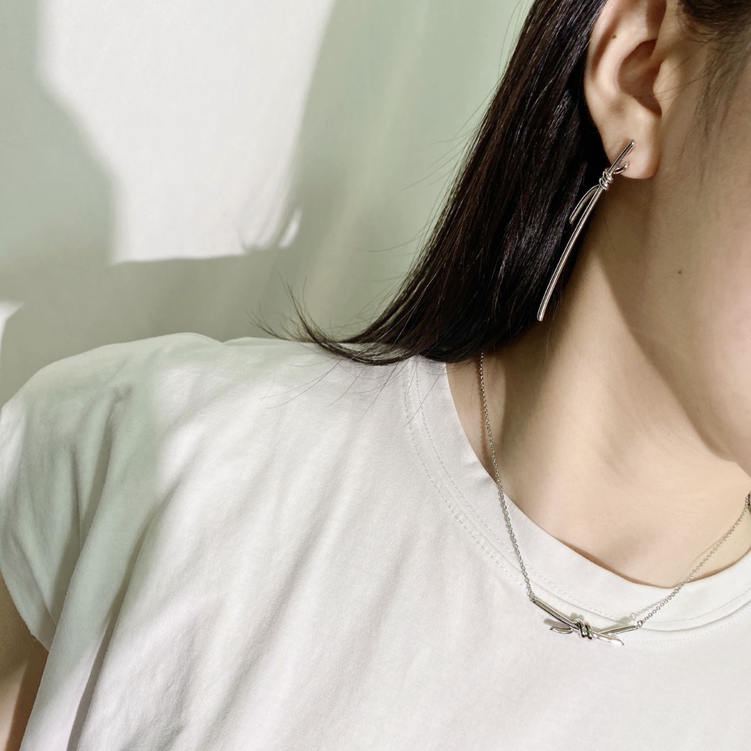 Tiffany Knot necklace Yellow Gold Sterling Silver 45cm