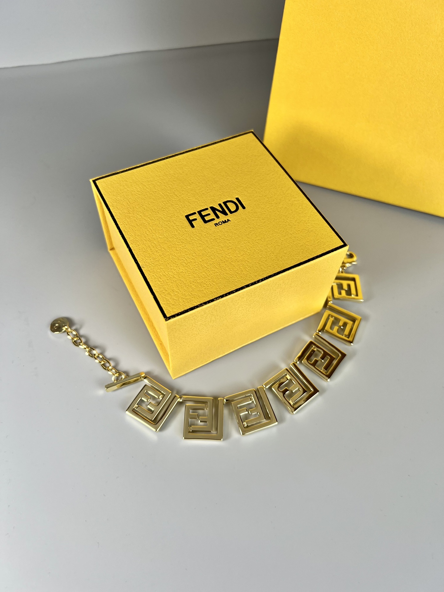 Luxury necklace