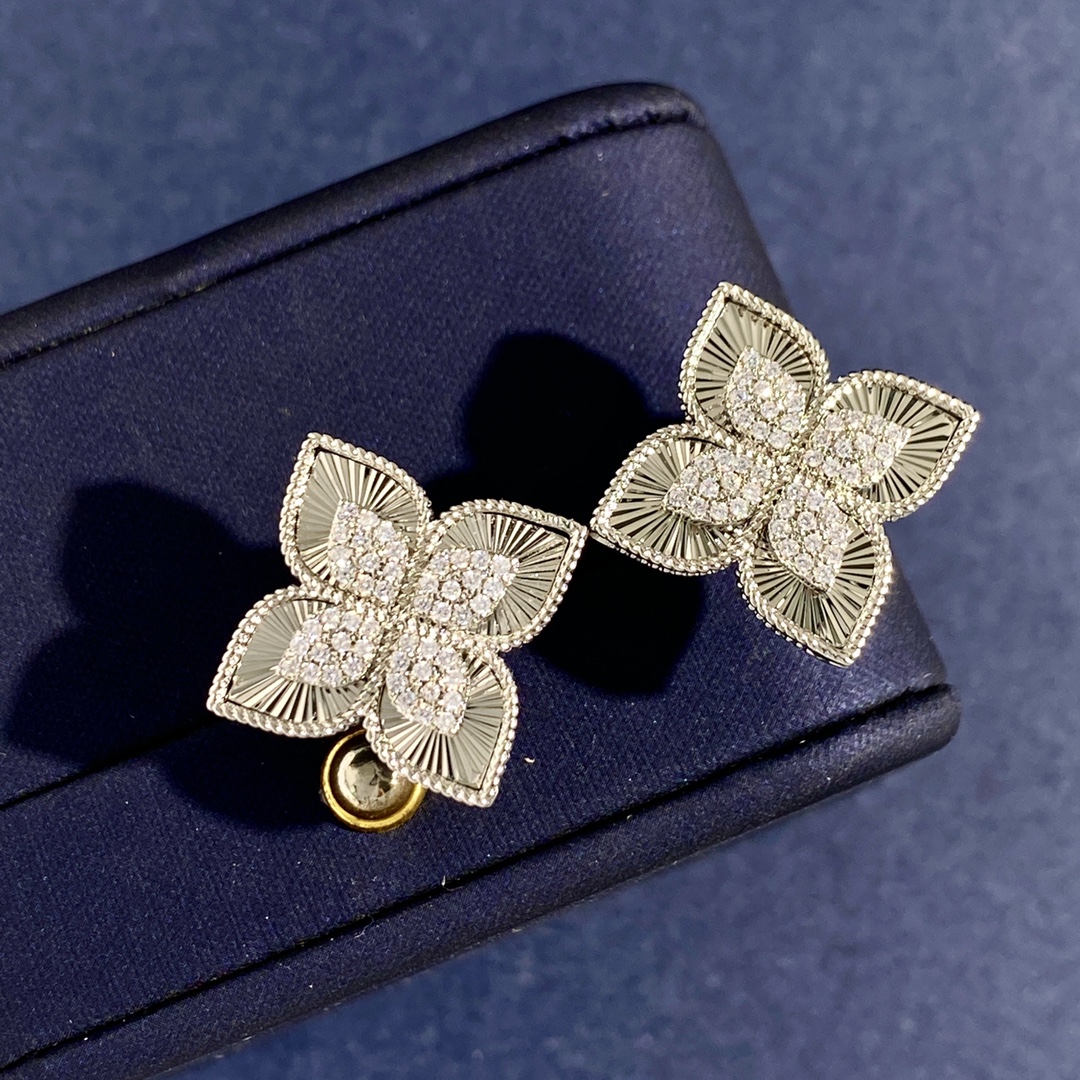Boucles d'oreilles Van Cleef Arpels Vintage Alhambra Or jaune 18 carats avec accents de diamants clairs Or blanc 18 carats avec accents de diamants clairs 15 mm