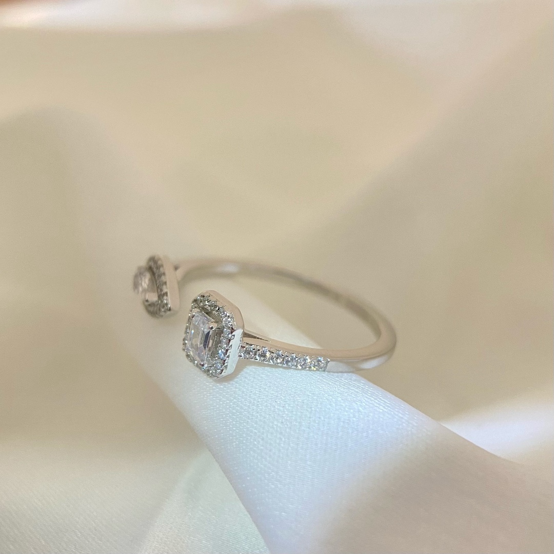 Messika My Twin ring white gold with clear diamonds adjustable open band